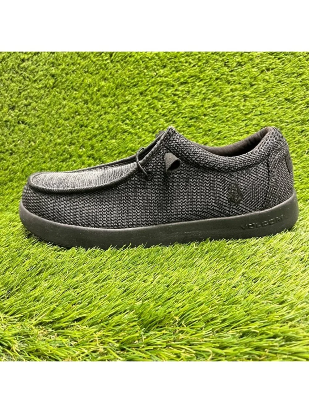Volcom Chill SR Mens 12E Black Composite Toe Hazards Safety Slip-On Work Shoes